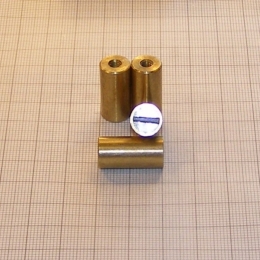 Magnet UM061 - 10x20xM4 mosaz
